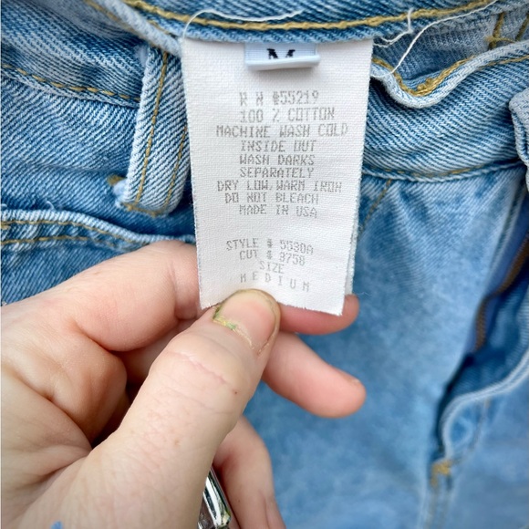 Jerry Leigh Vintage Looney Tunes Bugs Bunny Printed Denim Shorts sz M - Picture 5 of 7